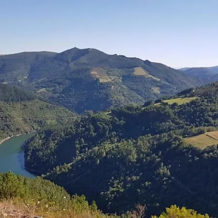 Casa Souto Robledo *